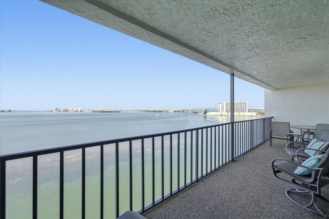 VIEWPOINT-ON-THE-BAY CONDO - Residential