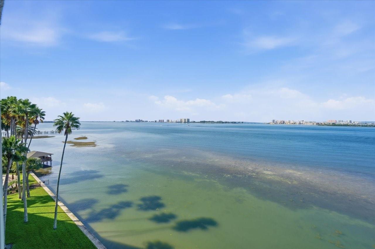 VIEWPOINT-ON-THE-BAY CONDO - Residential