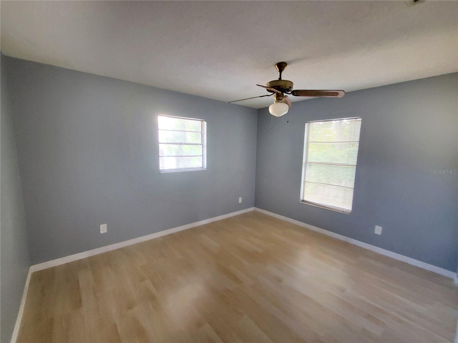 CEDAR MANOR - Residential Lease