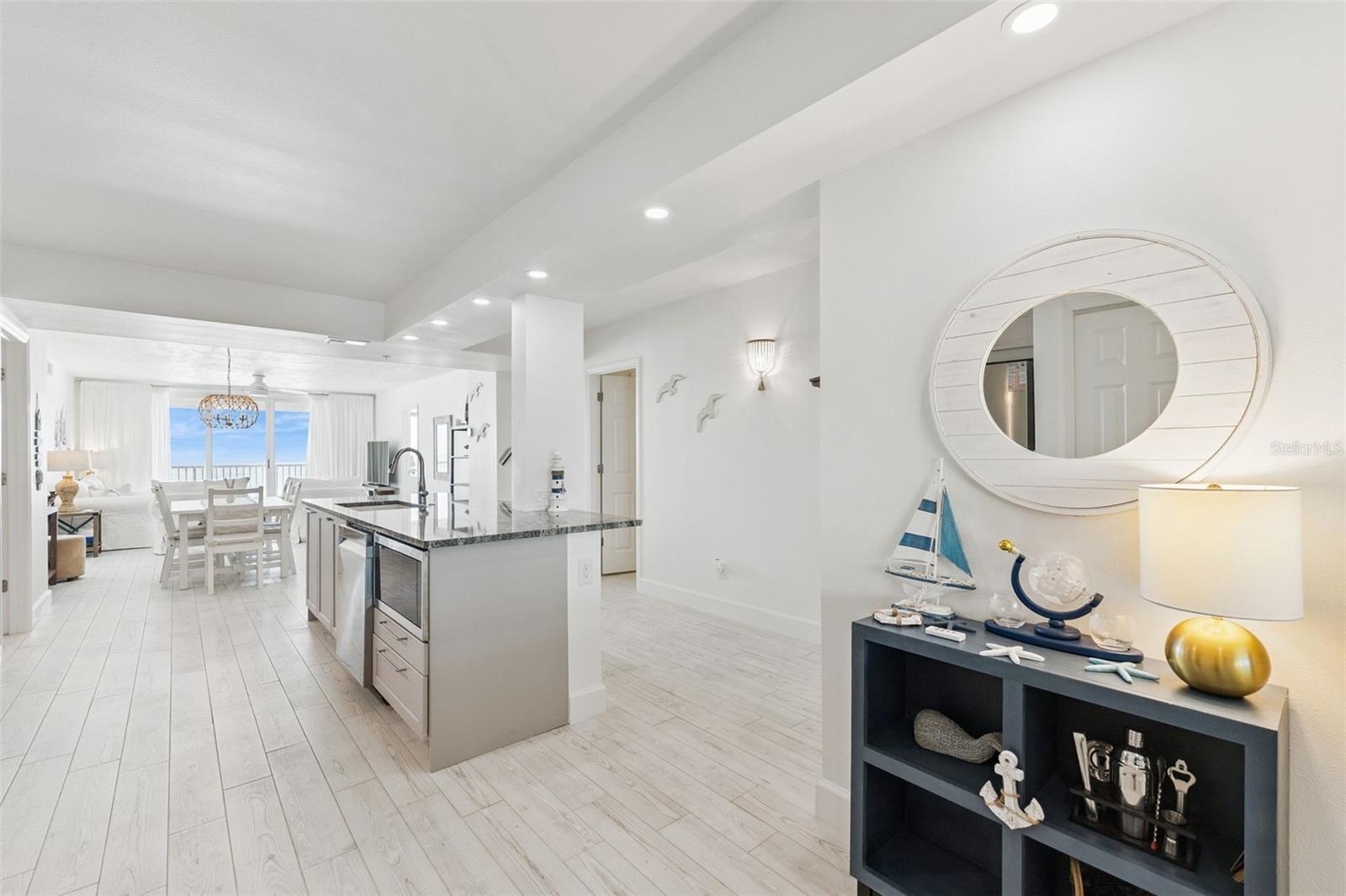 TOWERS AT PONCE INLET TOWER 01 CONDO - Residential