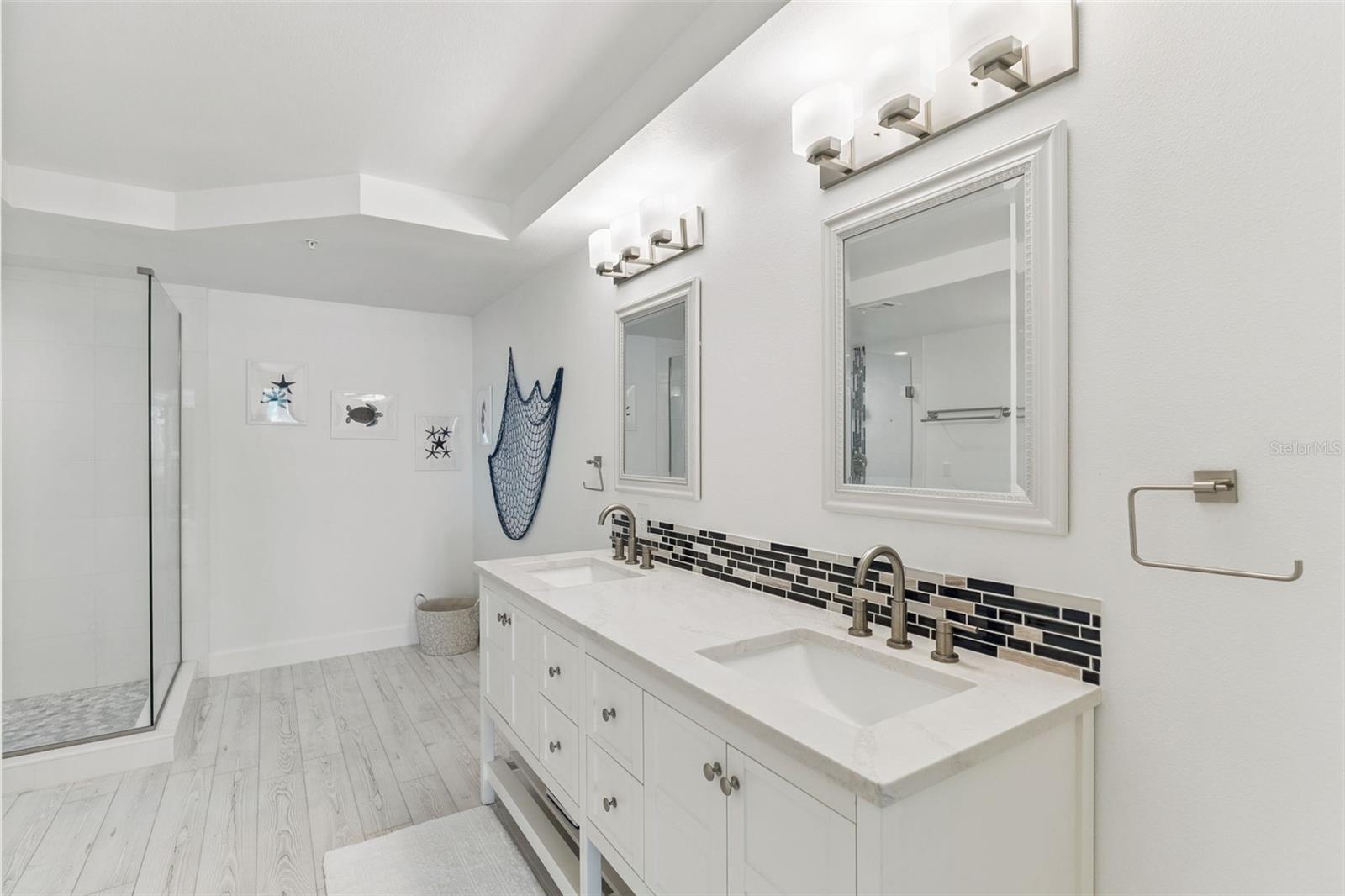 TOWERS AT PONCE INLET TOWER 01 CONDO - Residential