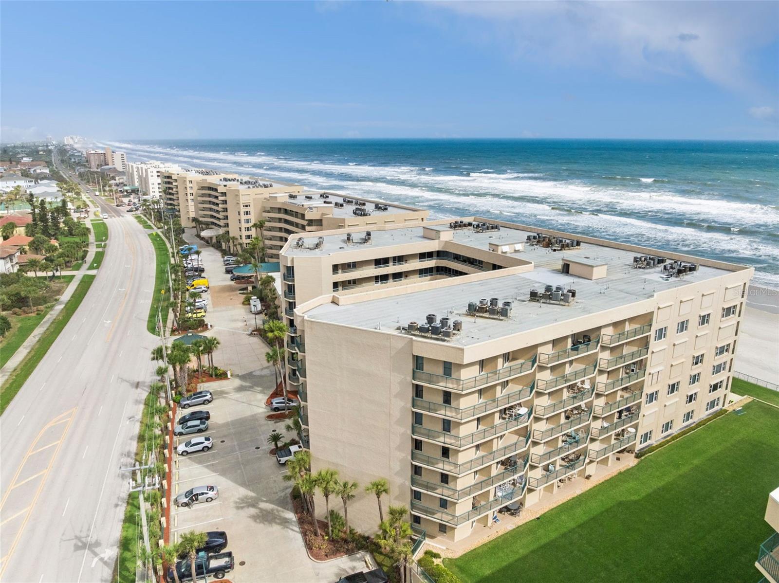 TOWERS AT PONCE INLET TOWER 01 CONDO - Residential