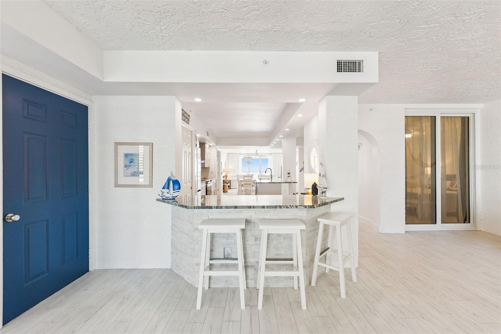 TOWERS AT PONCE INLET TOWER 01 CONDO - Residential