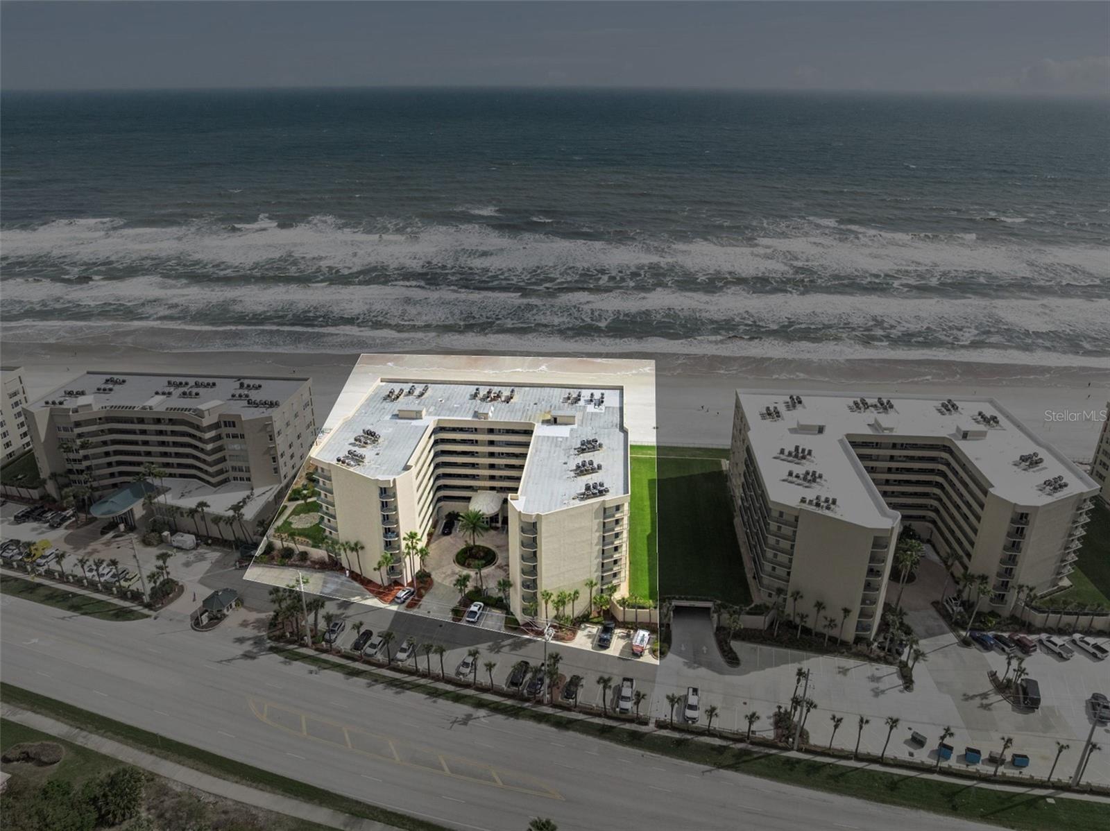 TOWERS AT PONCE INLET TOWER 01 CONDO - Residential