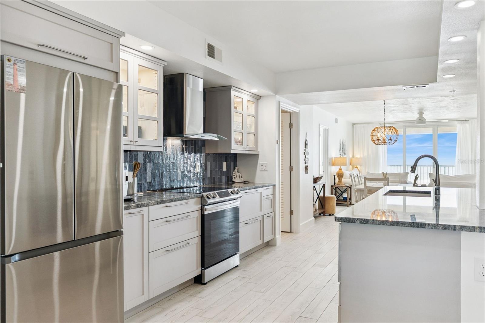 TOWERS AT PONCE INLET TOWER 01 CONDO - Residential