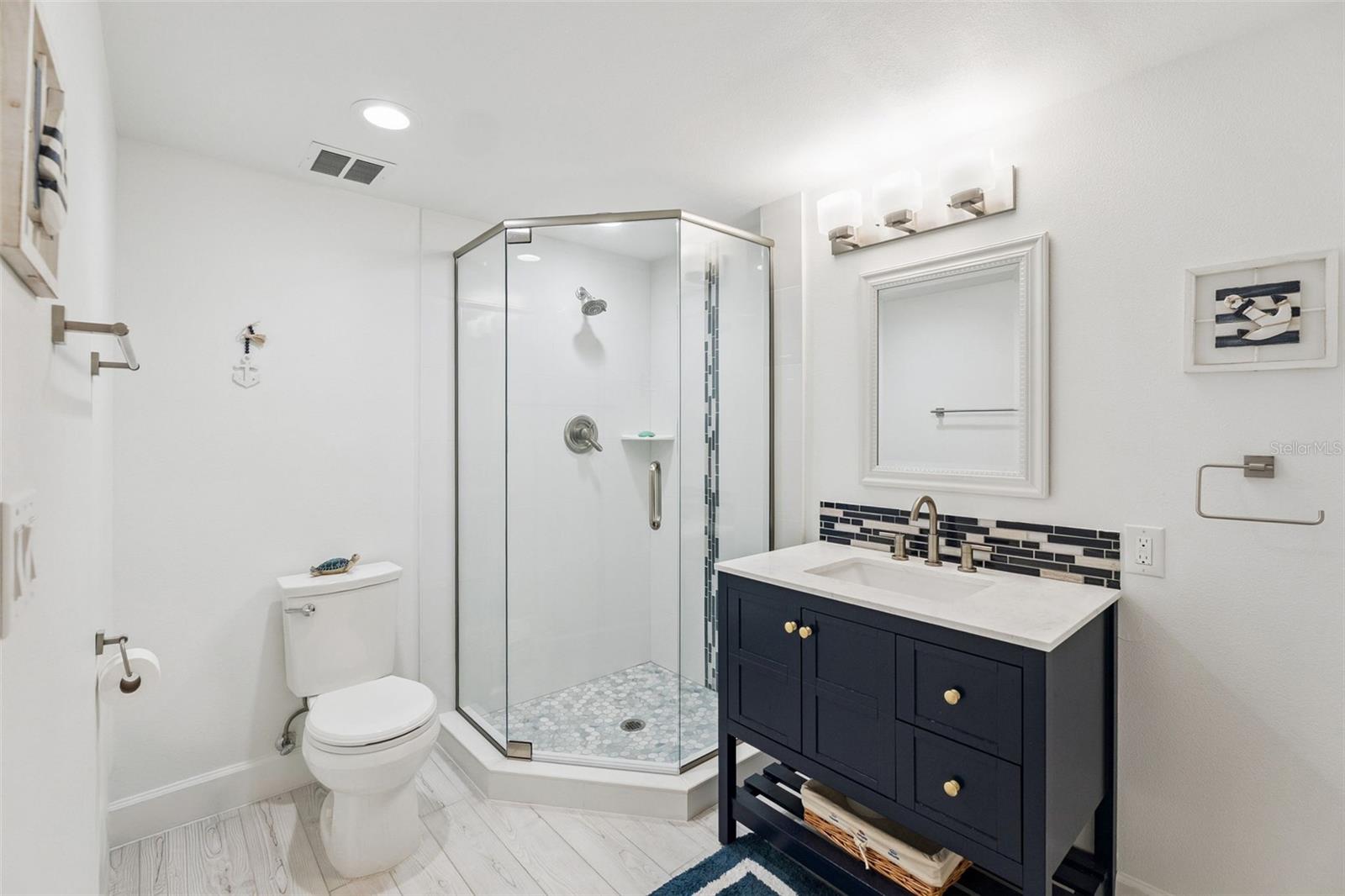 TOWERS AT PONCE INLET TOWER 01 CONDO - Residential