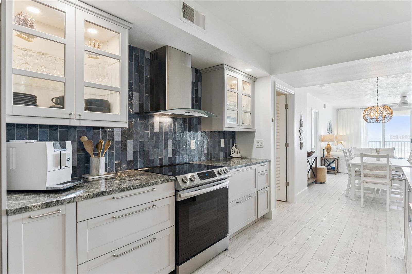 TOWERS AT PONCE INLET TOWER 01 CONDO - Residential