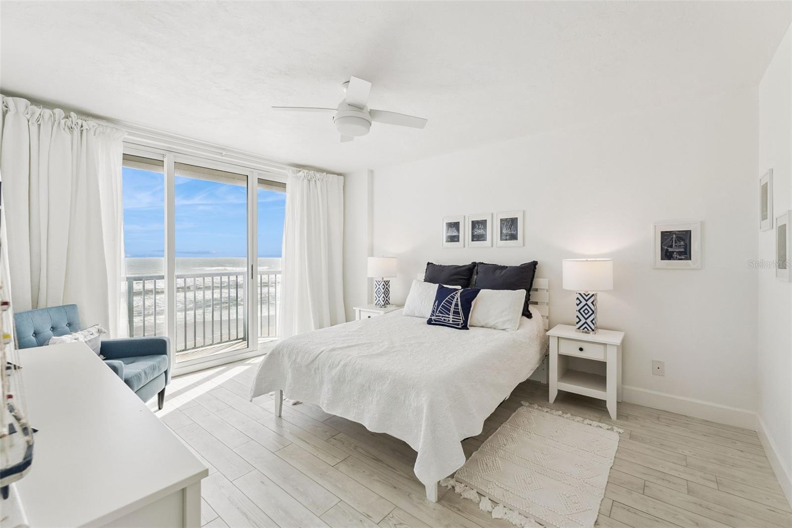 TOWERS AT PONCE INLET TOWER 01 CONDO - Residential