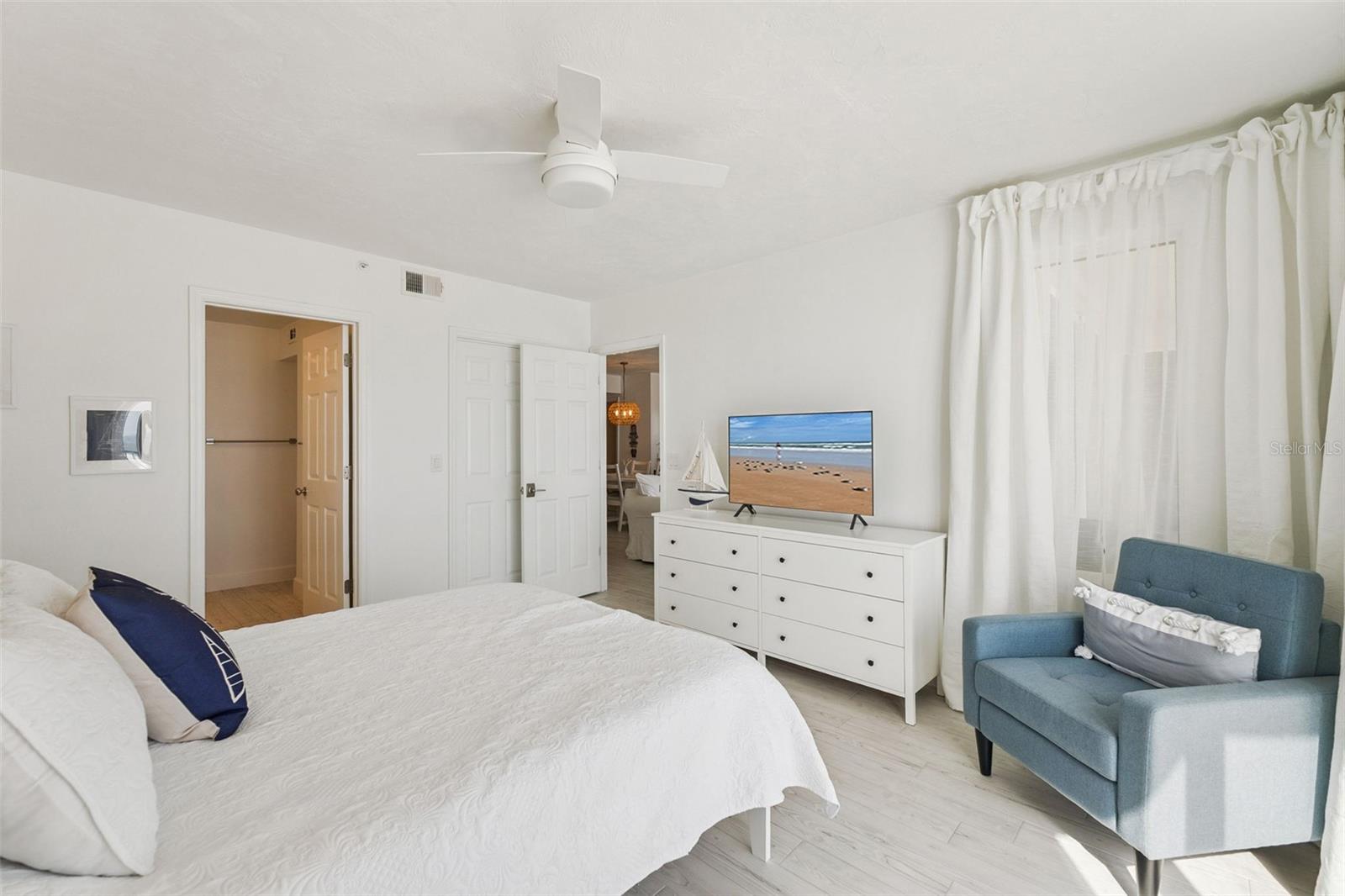 TOWERS AT PONCE INLET TOWER 01 CONDO - Residential