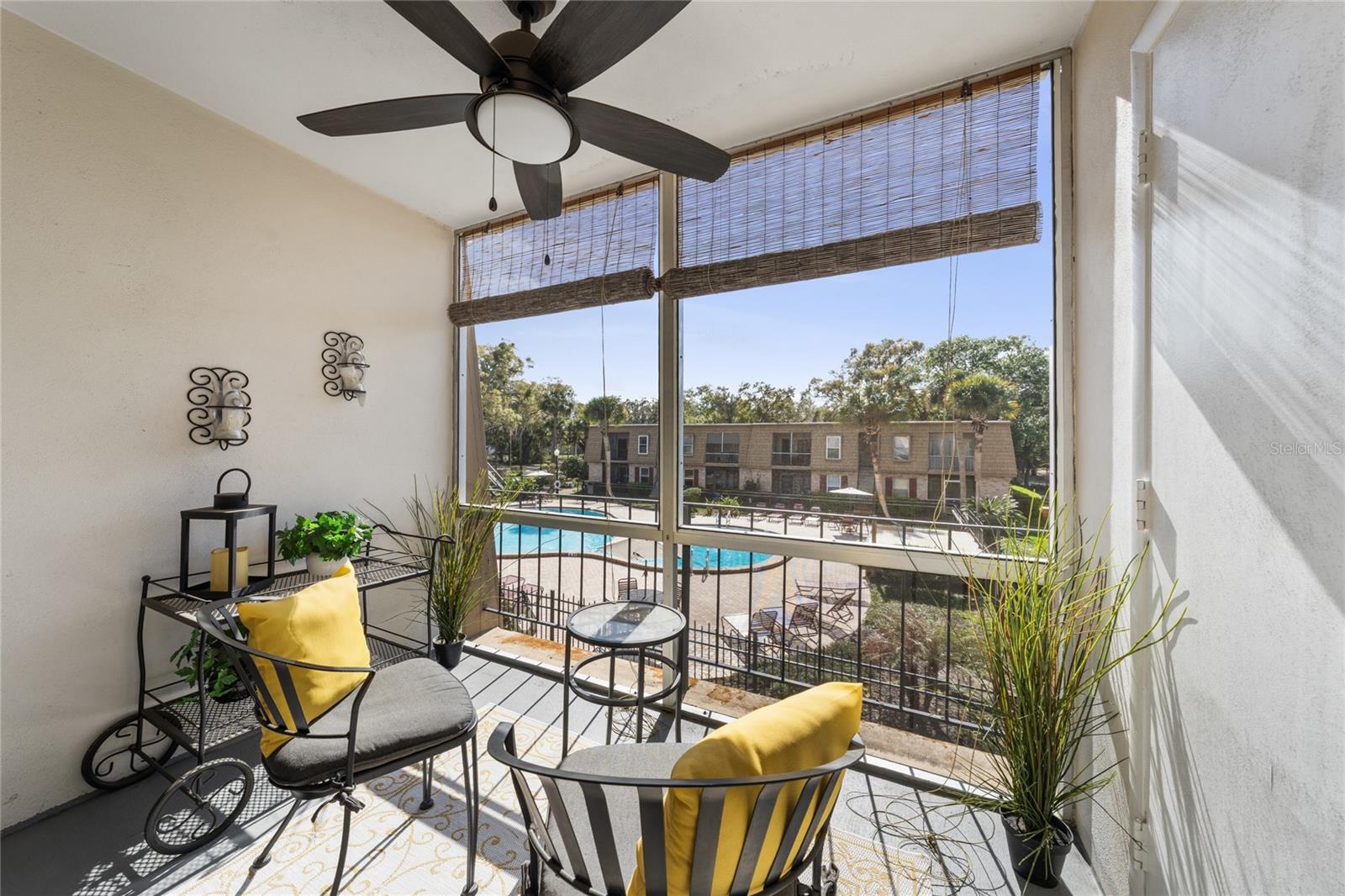 FOUR SEASONS CONDO - Residential