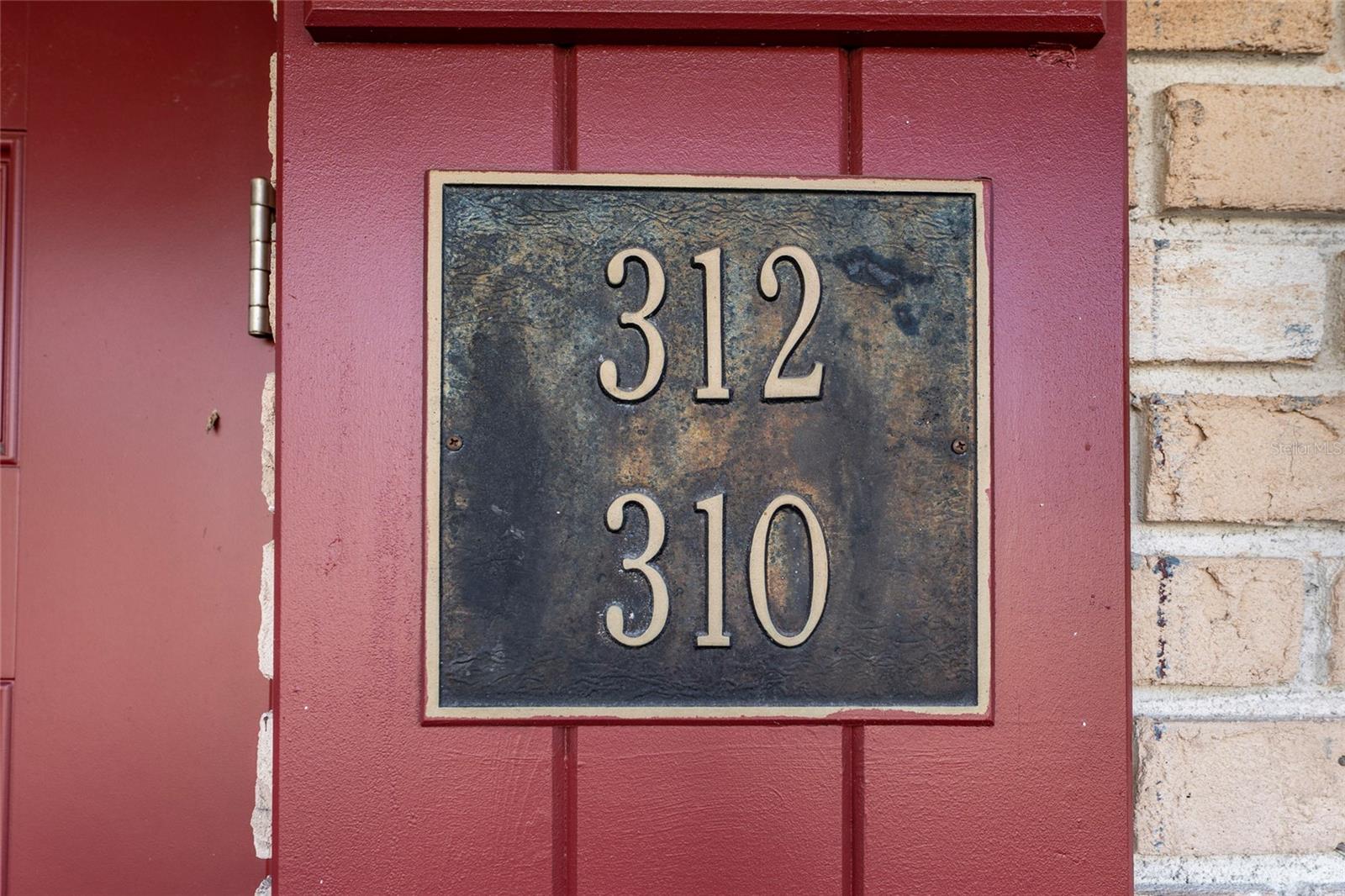 FOUR SEASONS CONDO - Residential