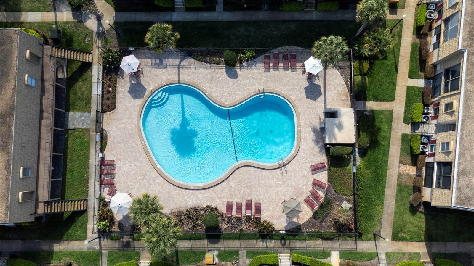 FOUR SEASONS CONDO - Residential