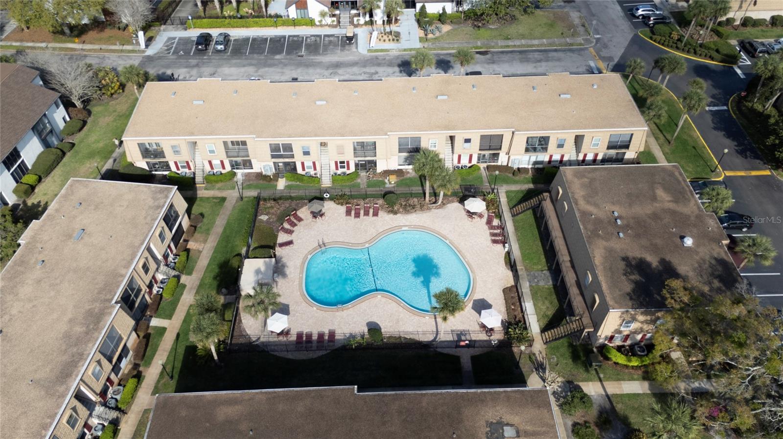 FOUR SEASONS CONDO - Residential