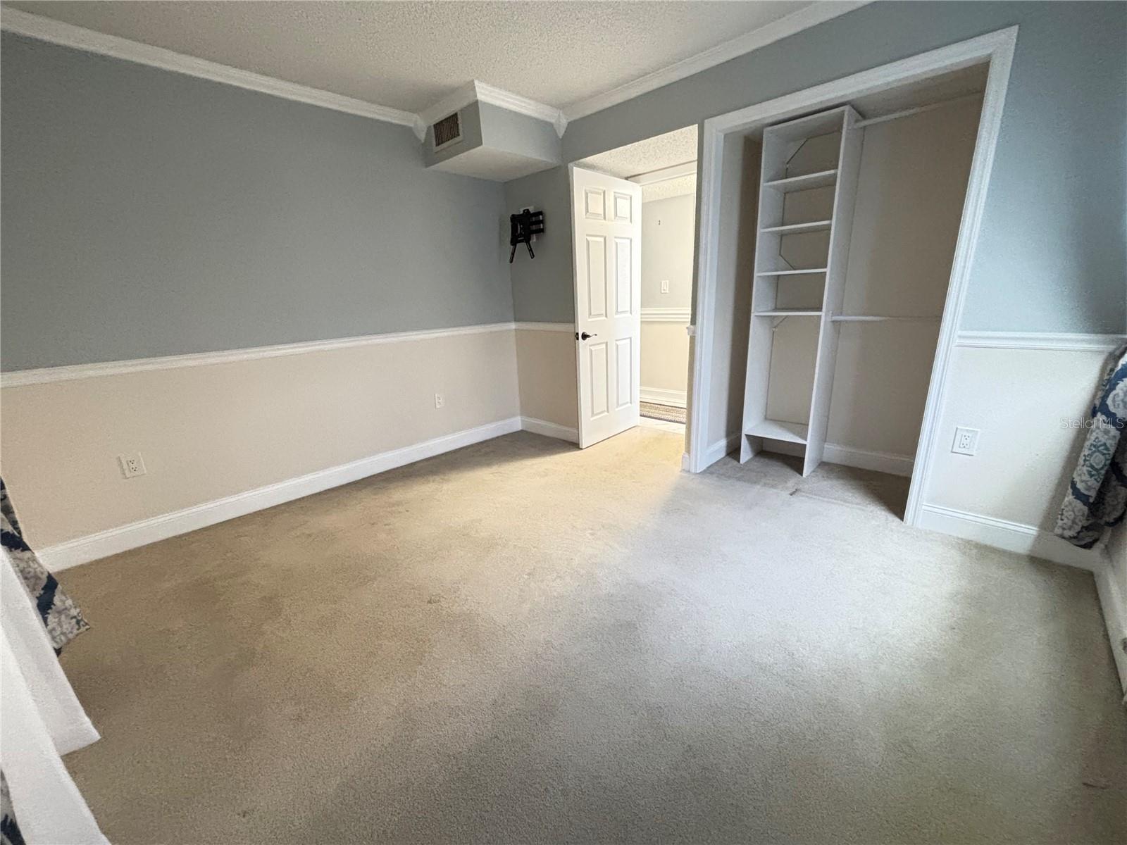 BAYSHORE ON THE LAKE APTS SEC 3 - Residential