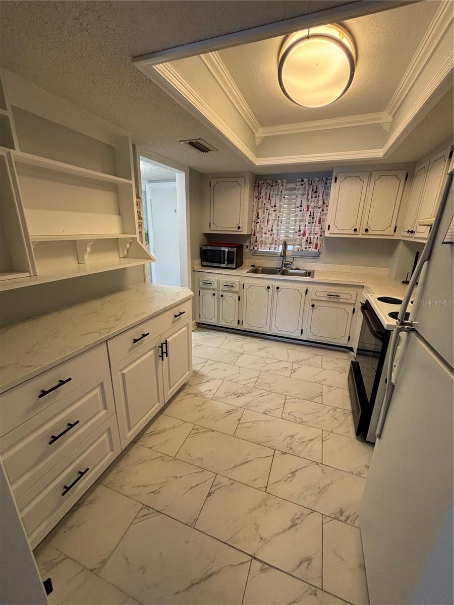 3951 LAKE BAYSHORE DRIVE F408