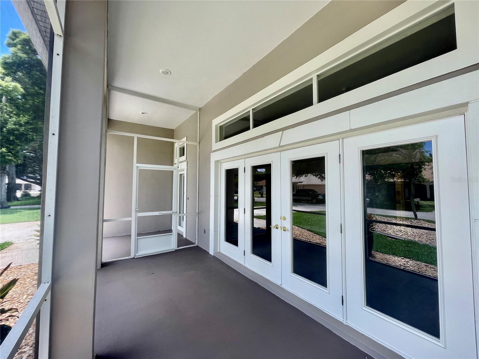 1063 AZALEA POINTE DRIVE