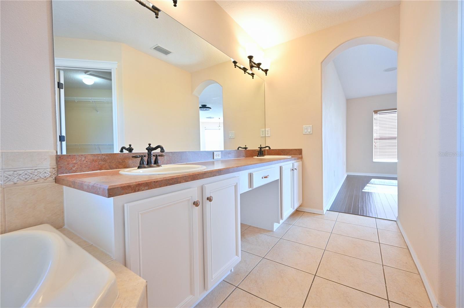 COUNTRY WALK INCREMENT D PH 01 - Residential