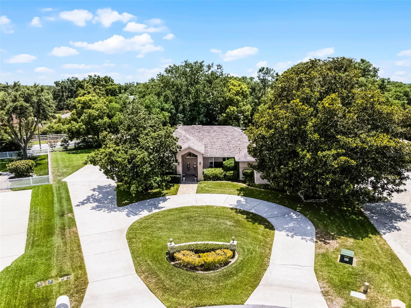 HAMILTON POINTE - Residential