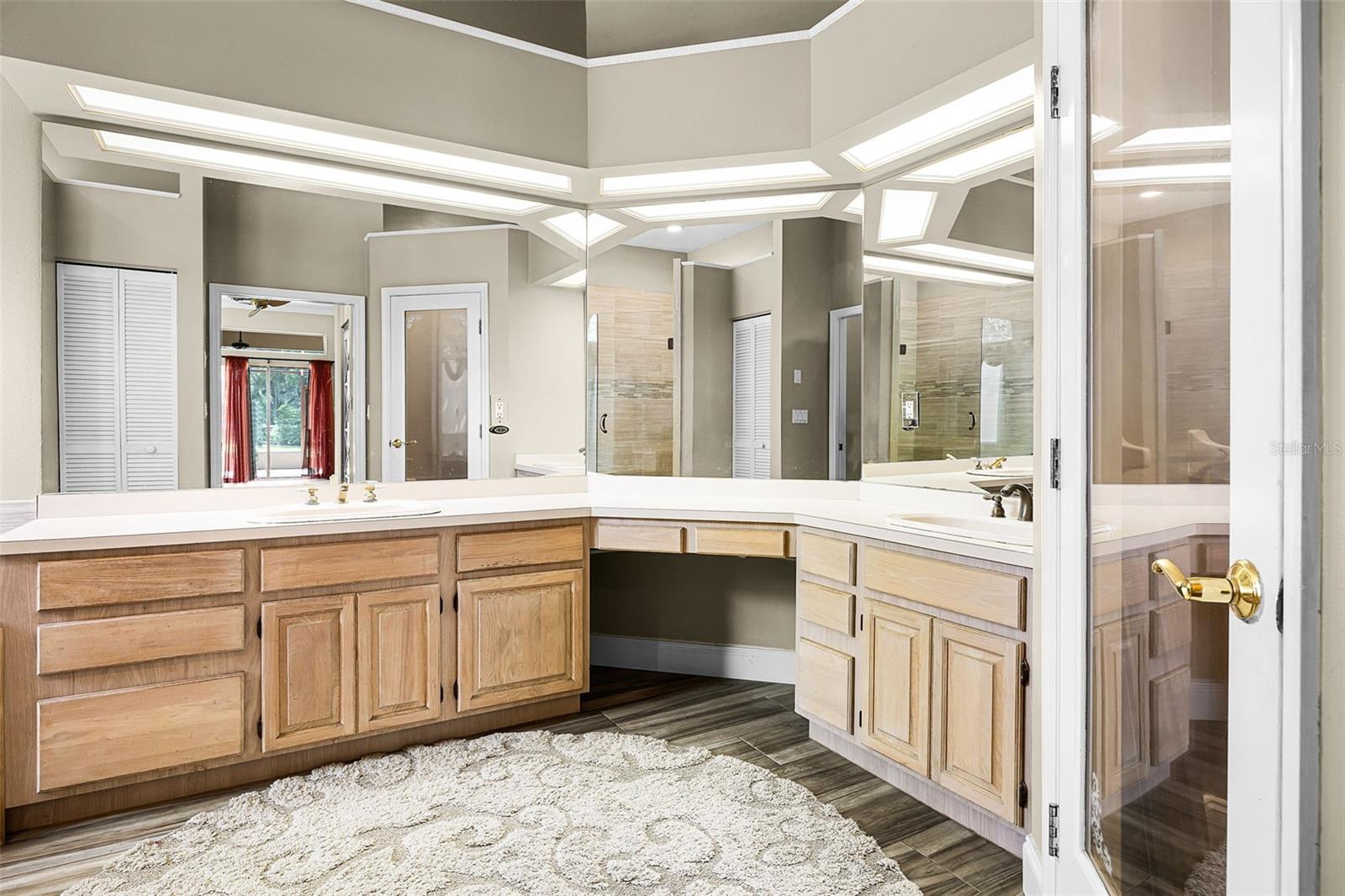 HAMILTON POINTE - Residential