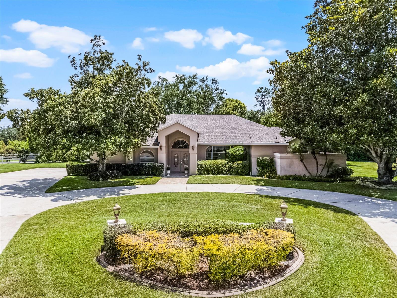 HAMILTON POINTE - Residential