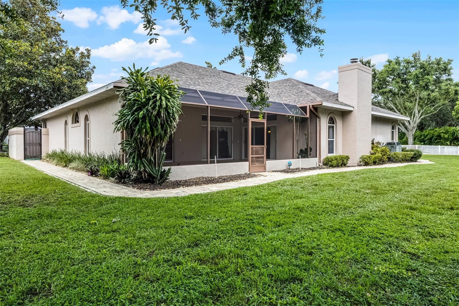 HAMILTON POINTE - Residential