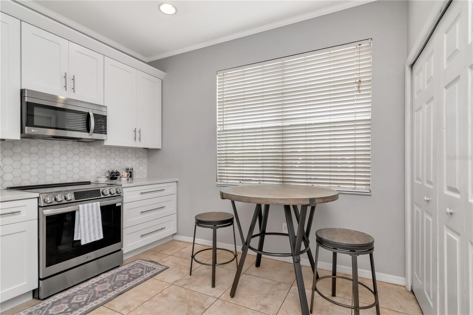 LAS PALMAS TWNHMS - Residential