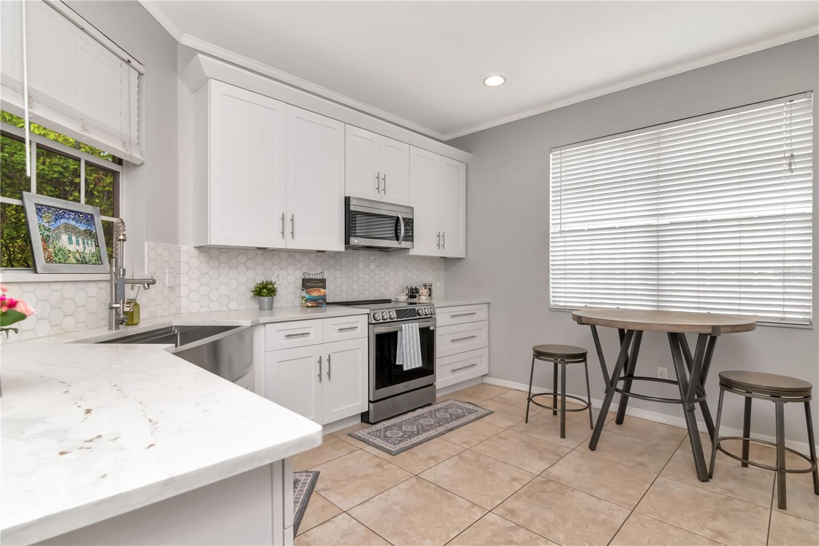 LAS PALMAS TWNHMS - Residential