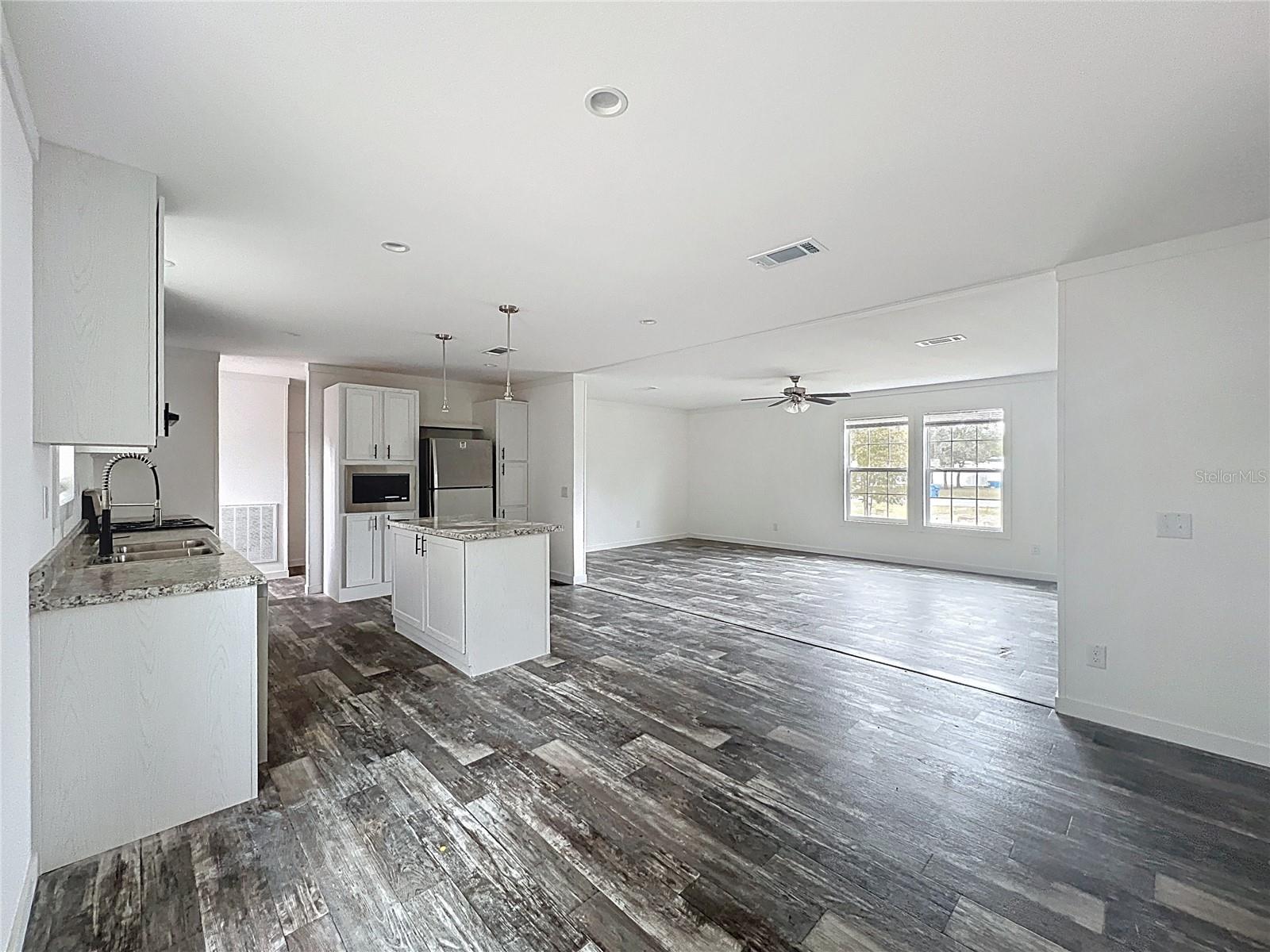 PINE GROVE SUB - Residential