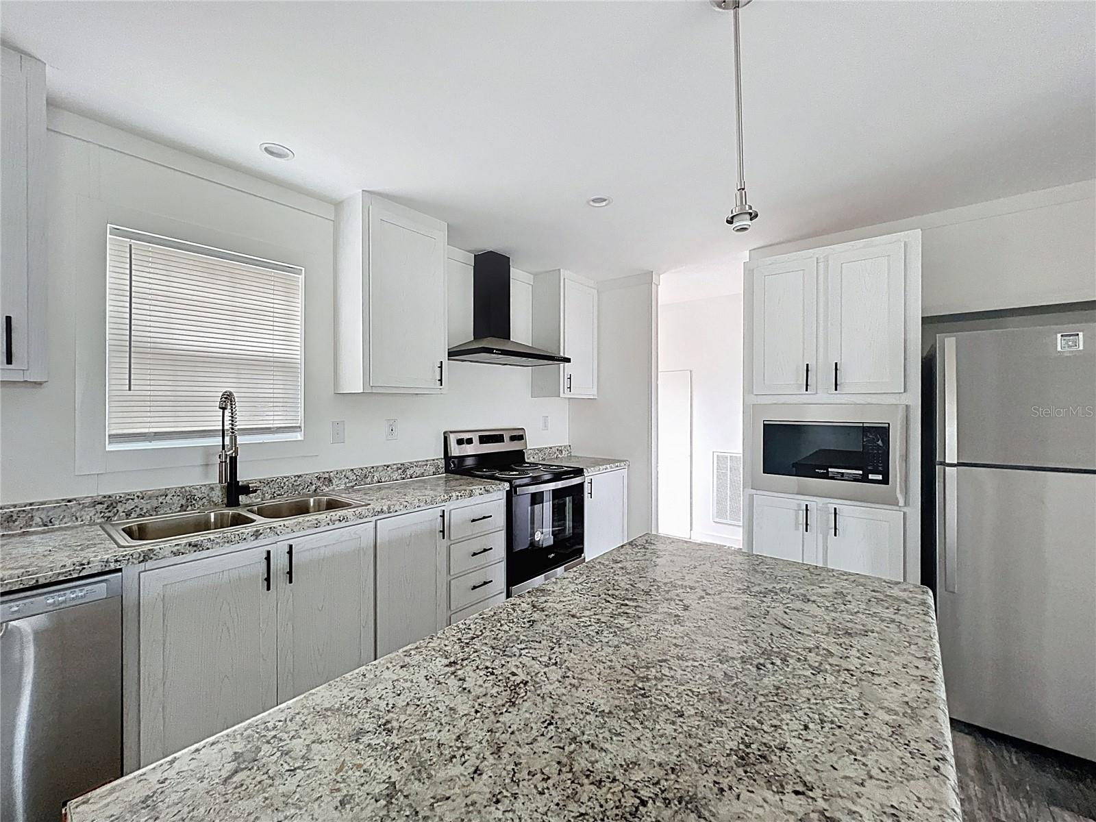 PINE GROVE SUB - Residential