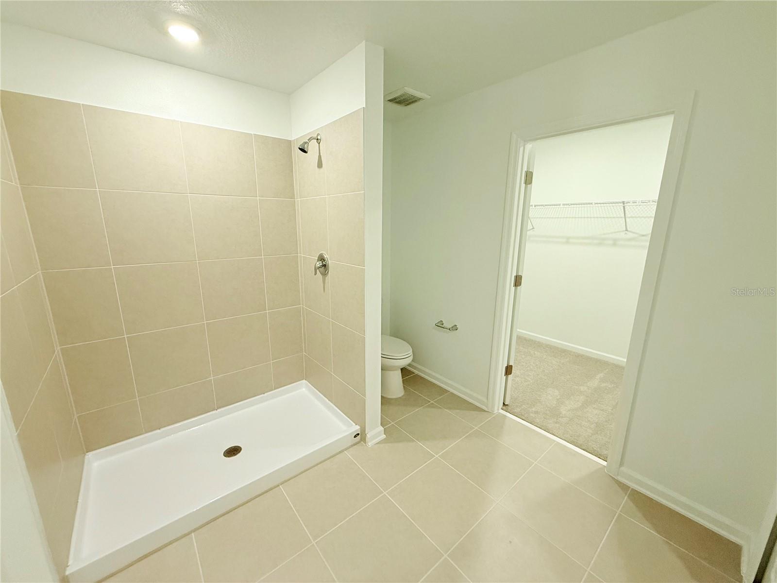 PEACE CREEK RESERVE 40'S - Residential Lease