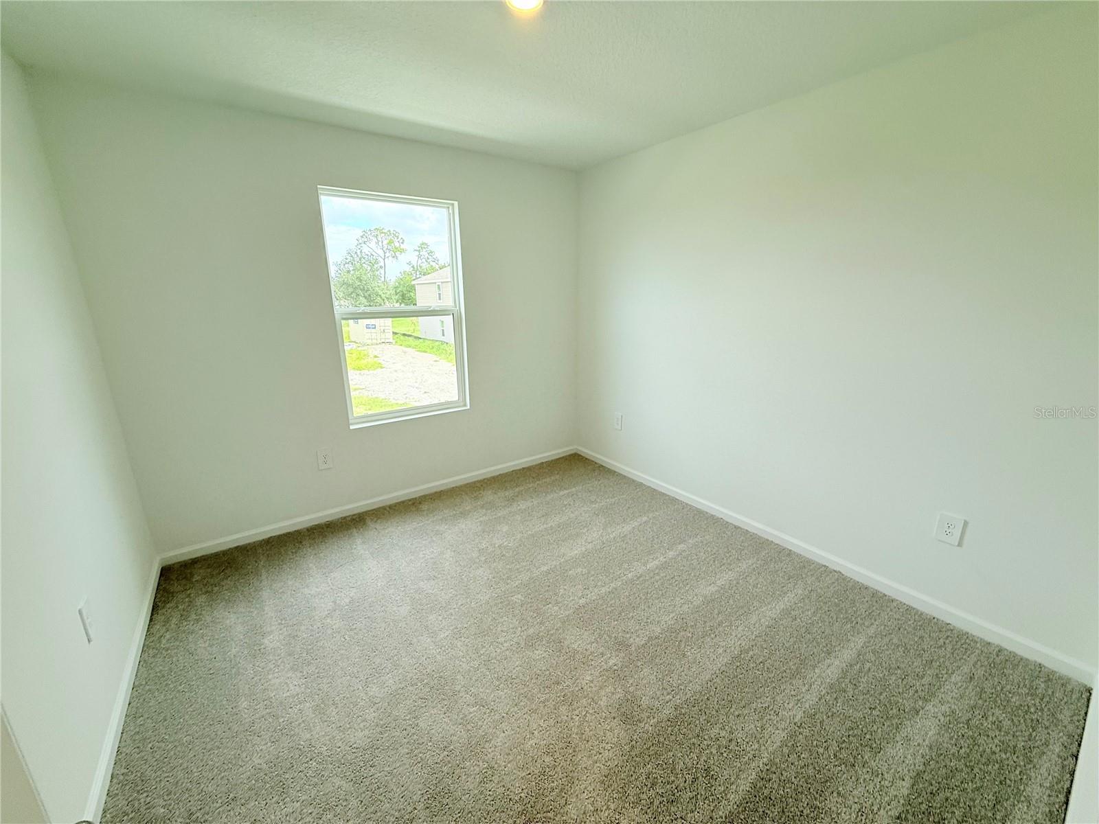 PEACE CREEK RESERVE 40'S - Residential Lease