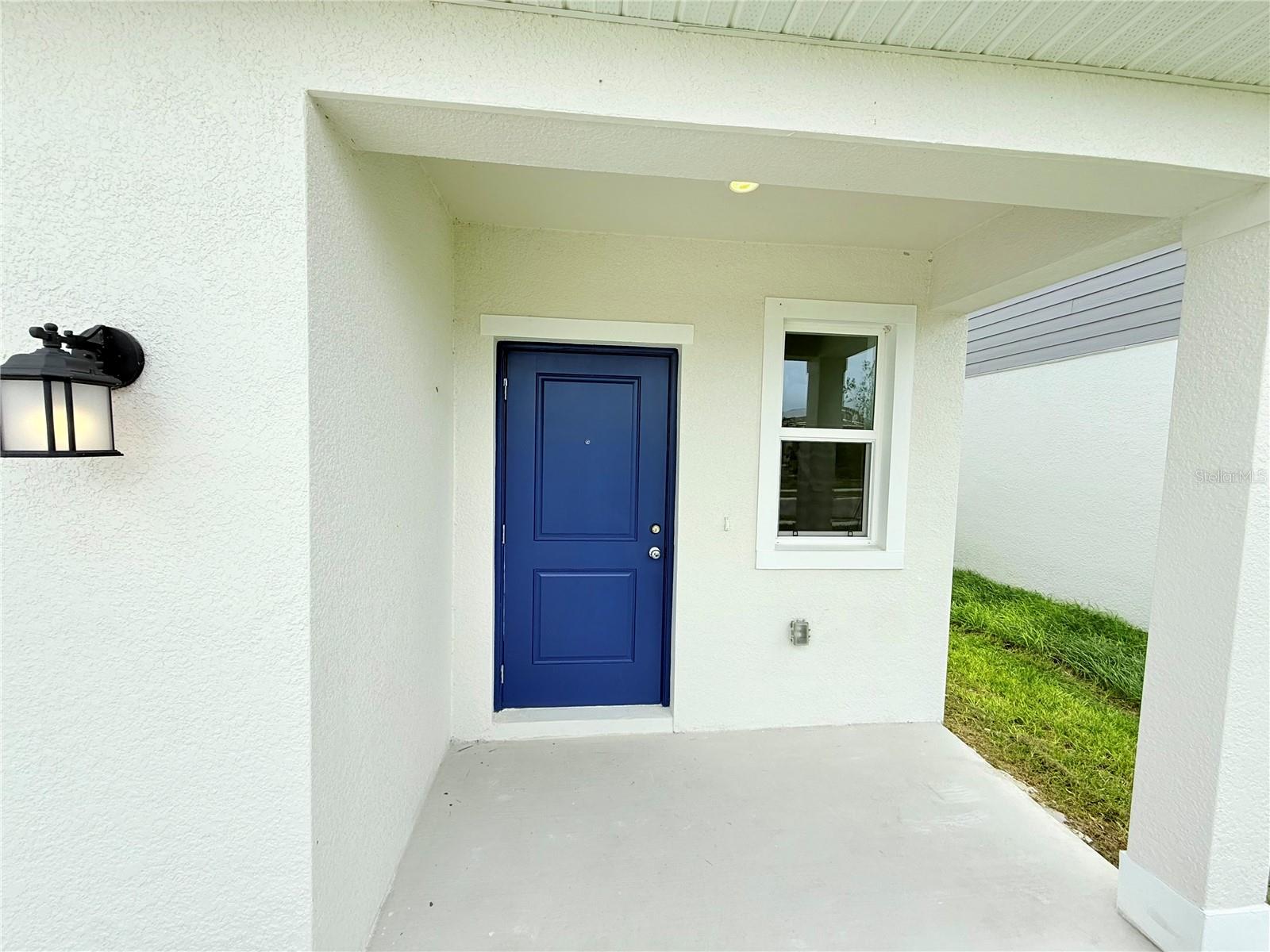 PEACE CREEK RESERVE 40'S - Residential Lease