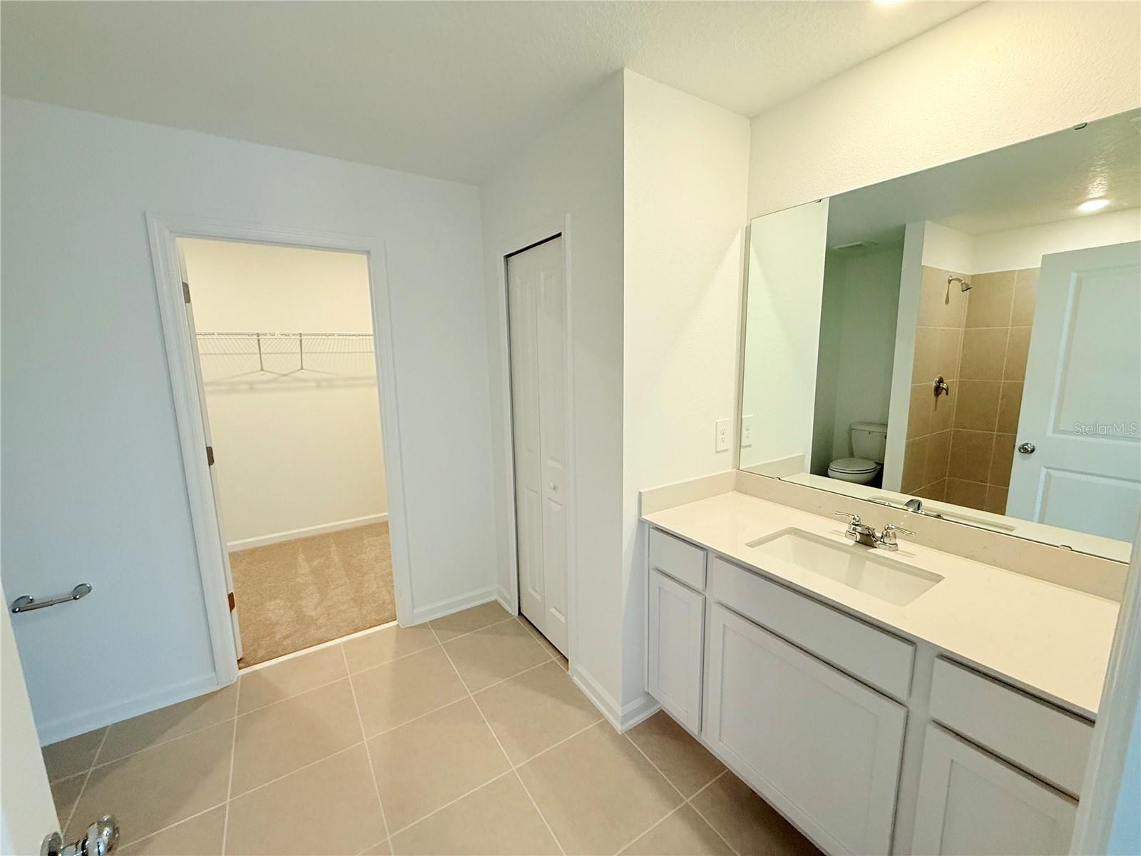 PEACE CREEK RESERVE 40'S - Residential Lease