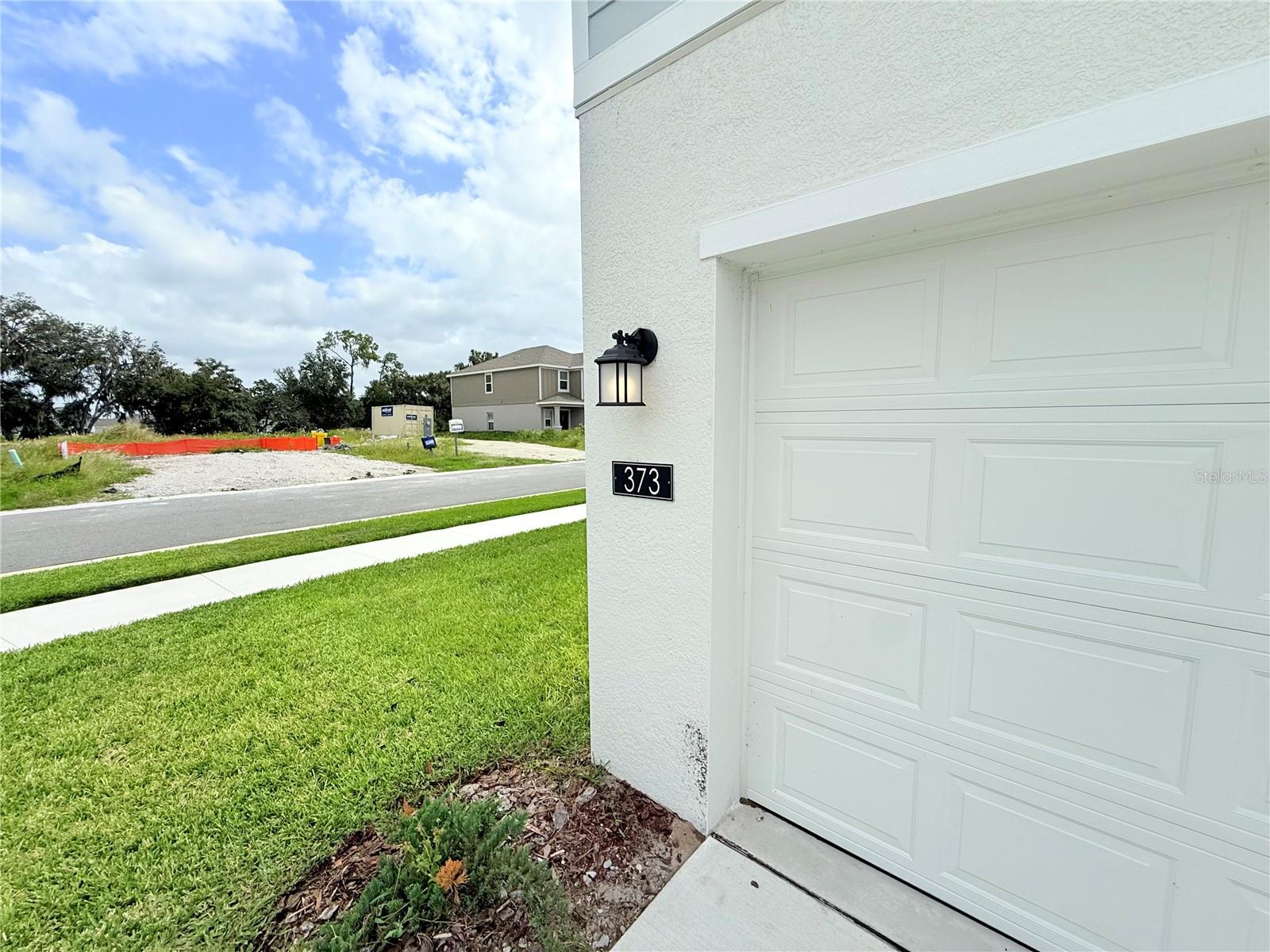 PEACE CREEK RESERVE 40'S - Residential Lease