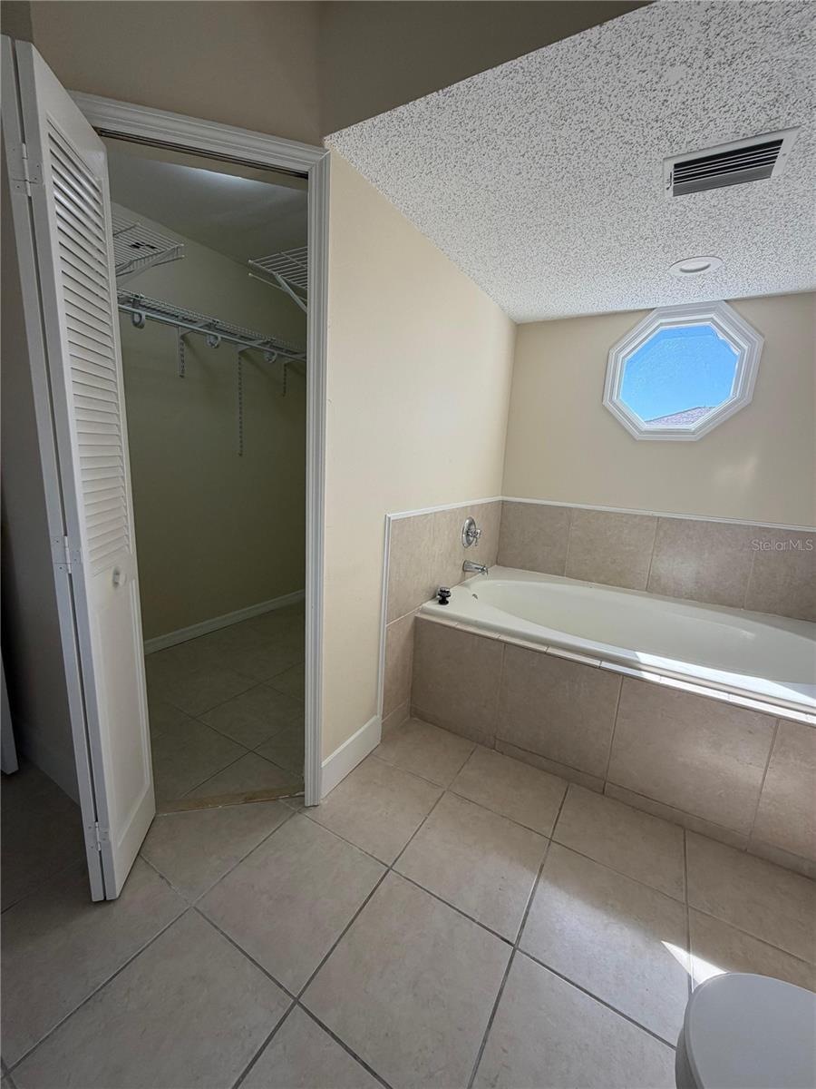 DELTONA LAKES B & F UN 32 - Residential