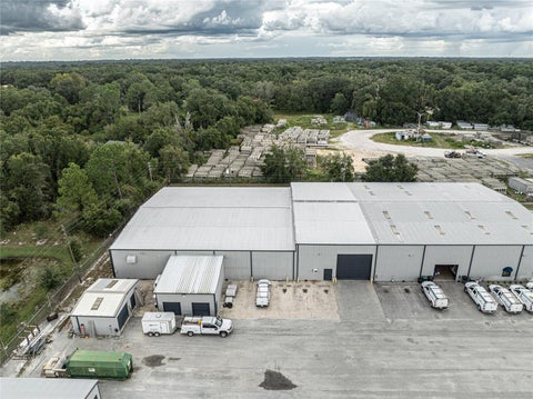 Photo of 719 Industrial Drive, Wildwood, FL 34785 (MLS # G5118977)