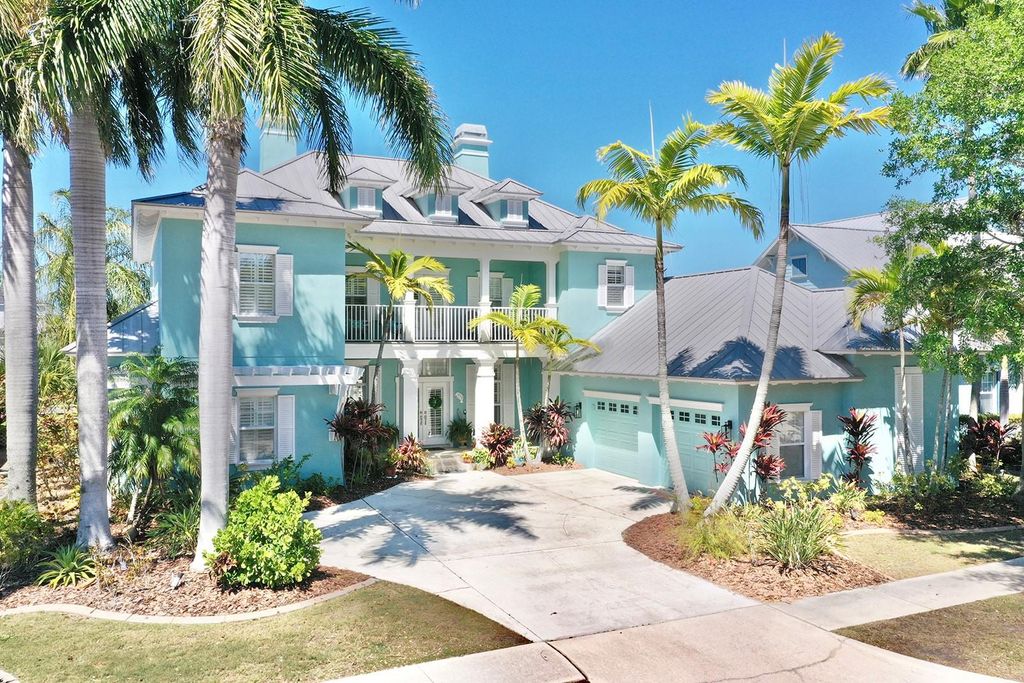 Photo of 615 Islebay Drive, Apollo Beach, FL 33572 (MLS # O6387788)