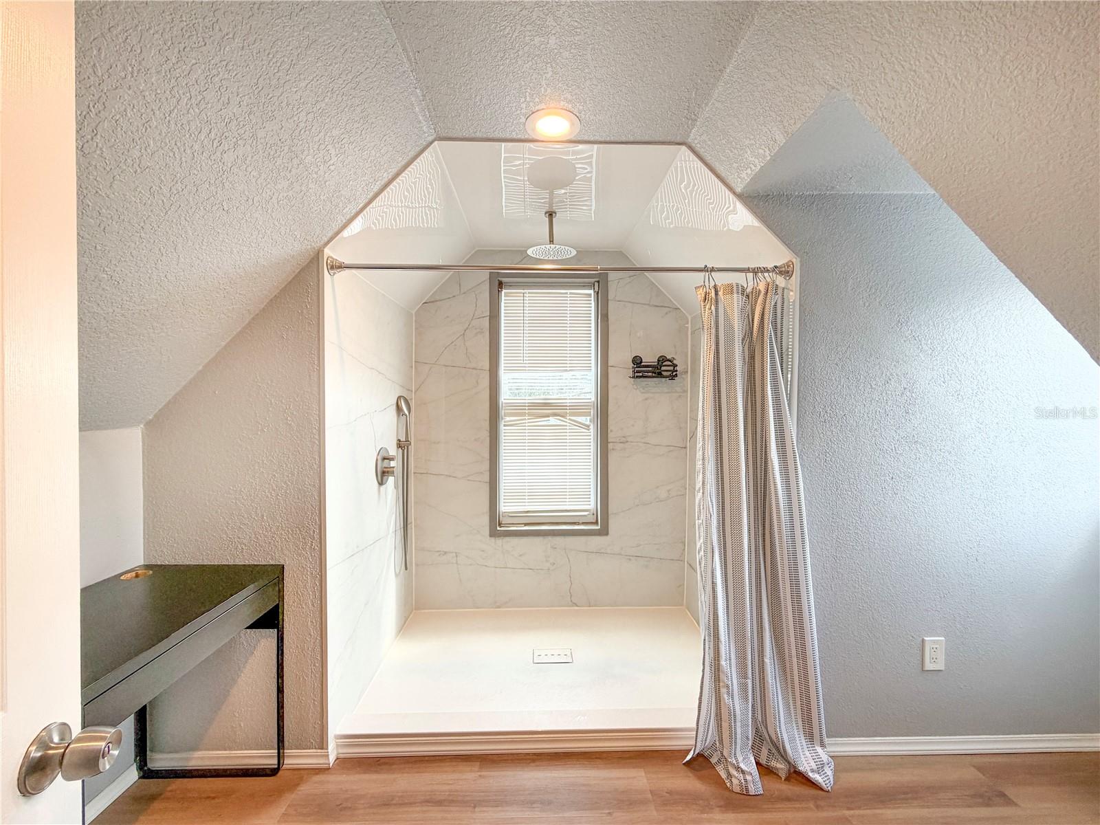 WESTMONT - Residential