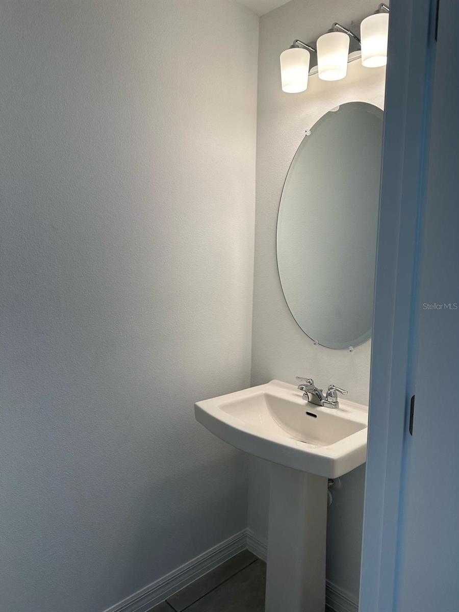 WESTVIEW POD A PH 1A - Residential Lease