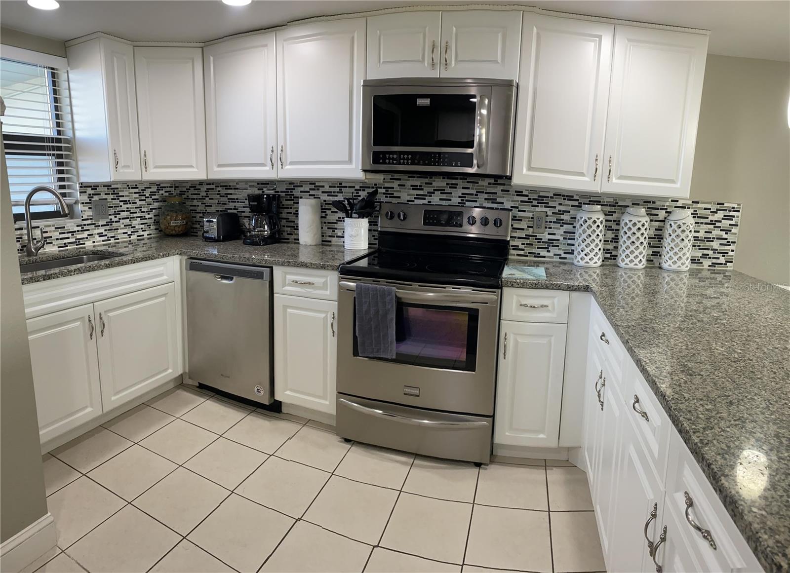 OCEAN REEF VILLAS - Residential Lease