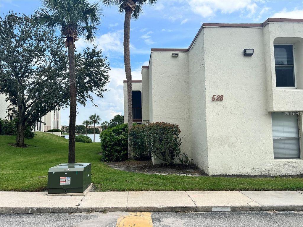 Photo of 528 Orange Drive #21, Altamonte Springs, FL 32701 (MLS # O6367355)