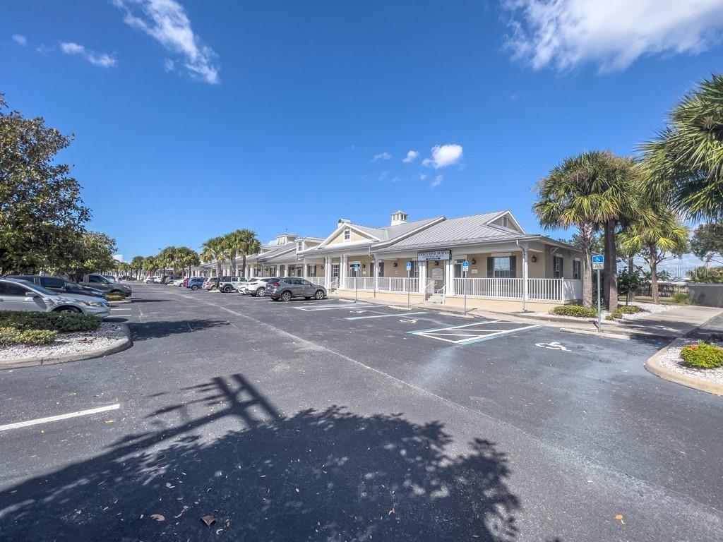 HARBOR POINTE BUS CENTER - Commercial Lease