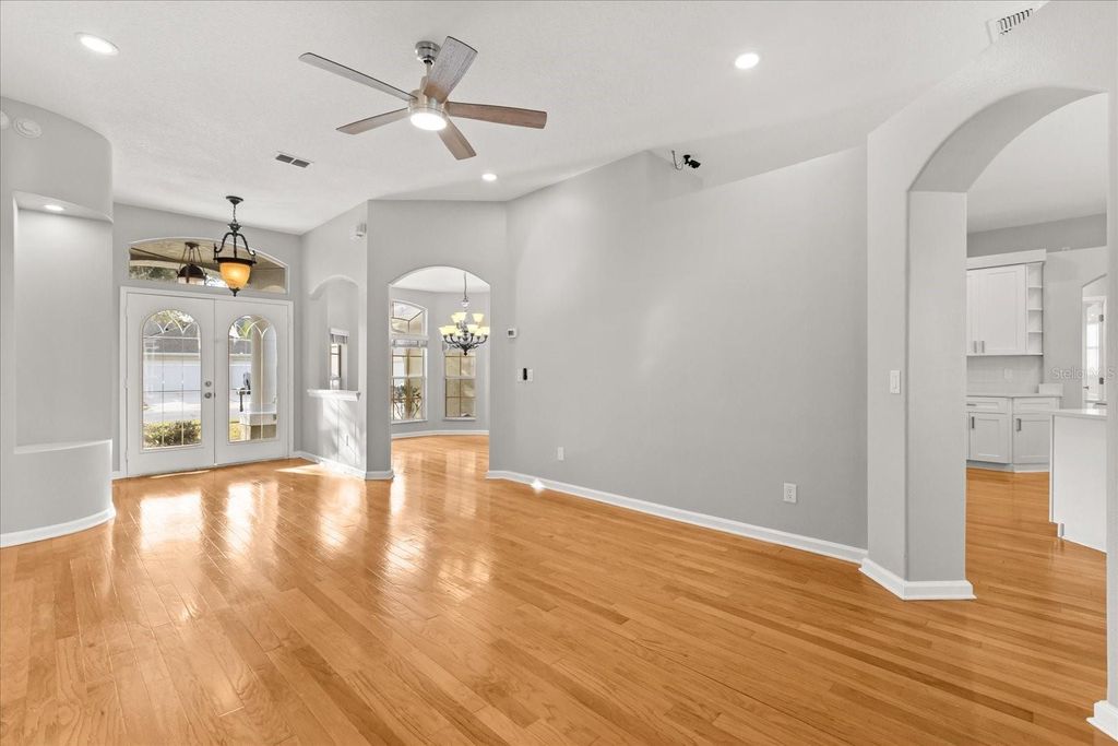 Photo of 523 Saddlewood Lane, Winter Springs, FL 32708 (MLS # O6381962)