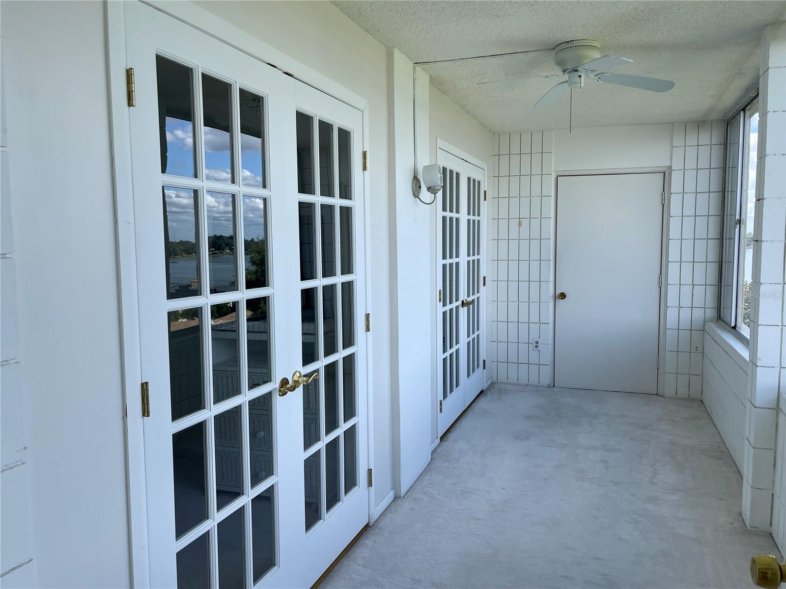 SPRING LAKE TOWERS - Residential