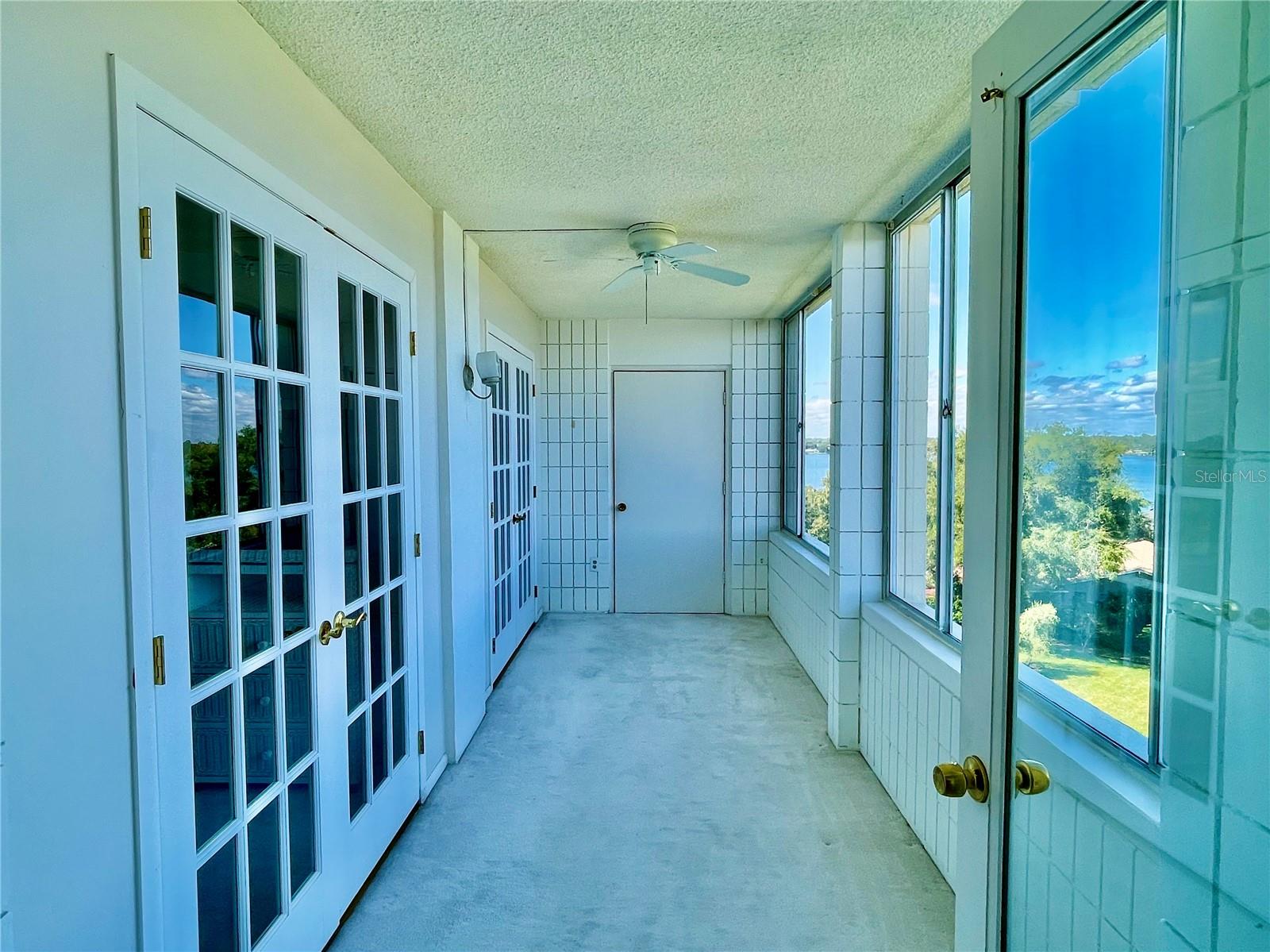 SPRING LAKE TOWERS - Residential