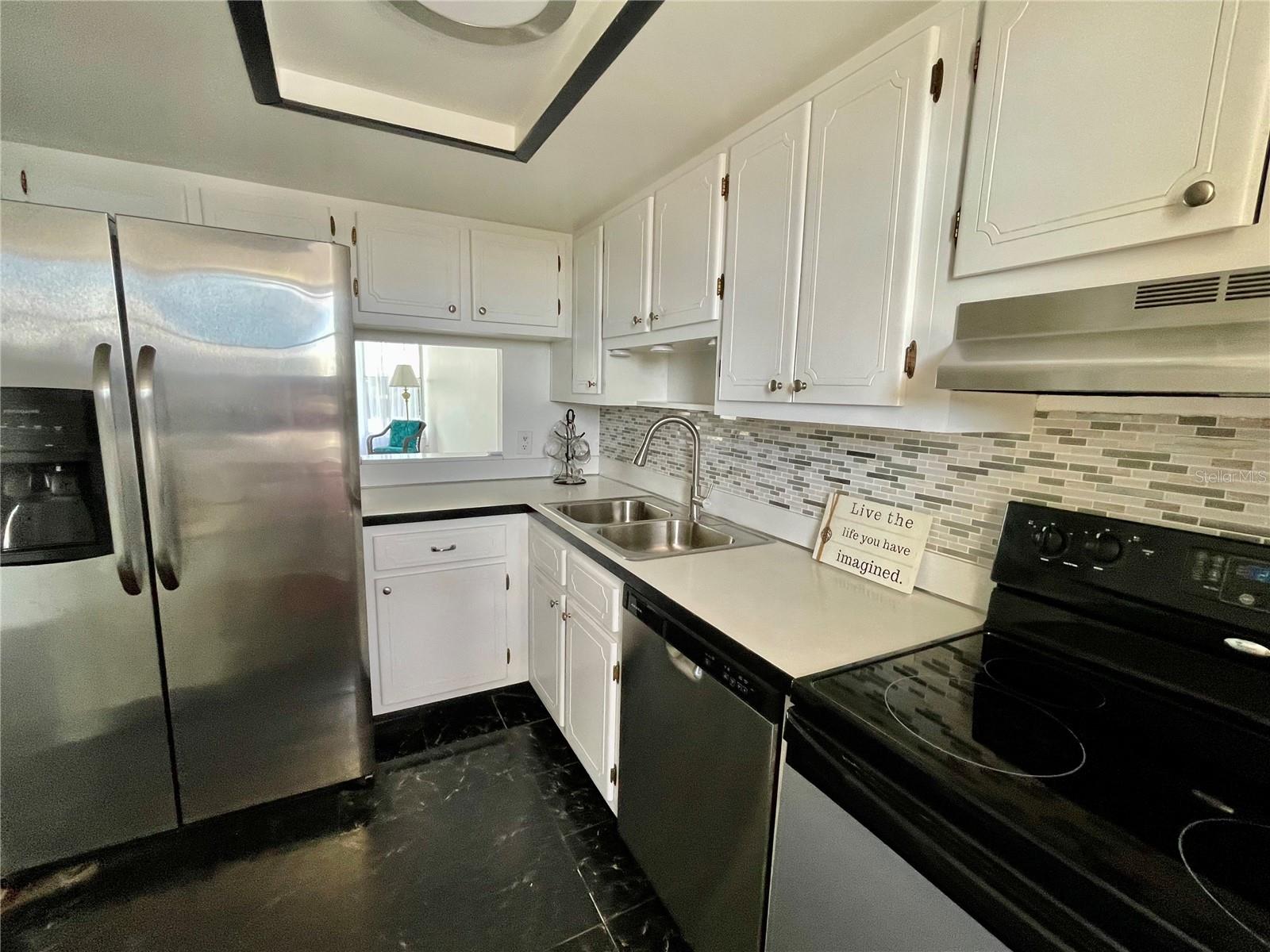 SPRING LAKE TOWERS - Residential