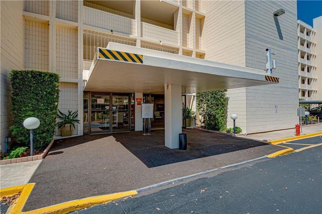 Photo of 700 Mirror Terrace NW #603, Winter Haven, FL 33881 (MLS # P4936769)