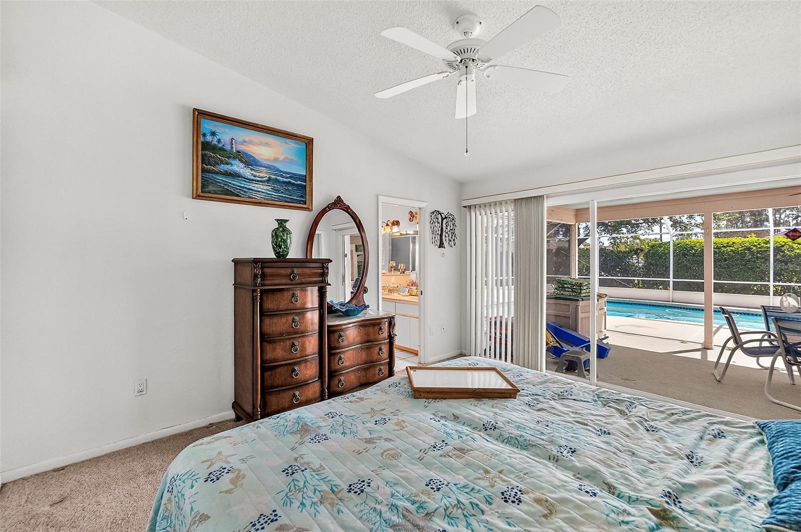 HAMPTONS - Residential