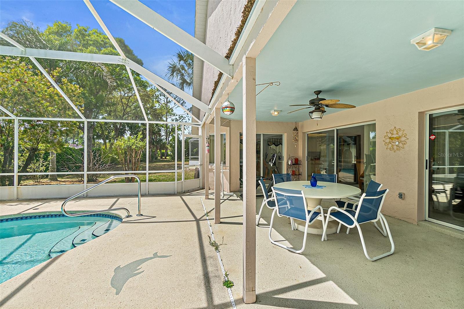 HAMPTONS - Residential