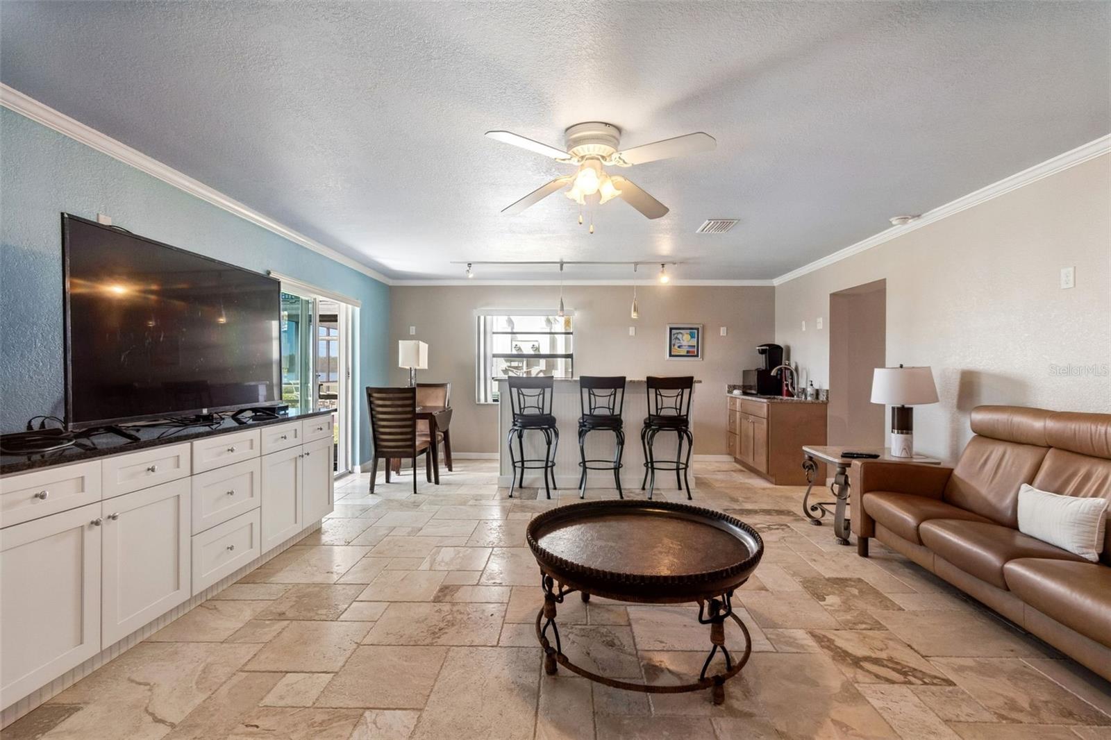 FLAMINGO CAY APTS AMD - Residential